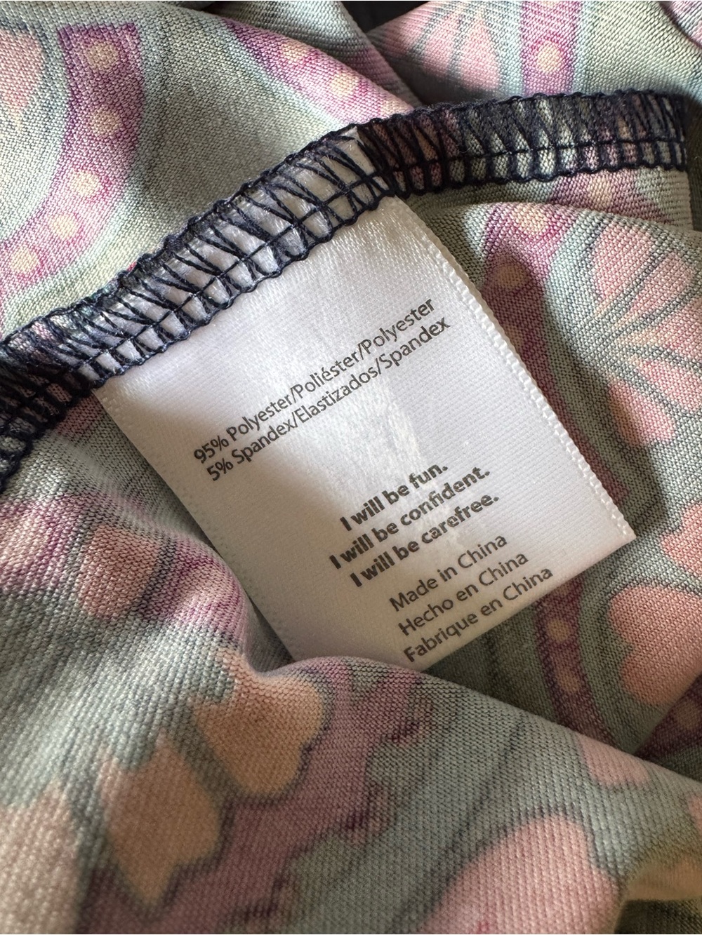 V Fish by Vera Fishbaugh Printed Dress - Picture 7 of 7